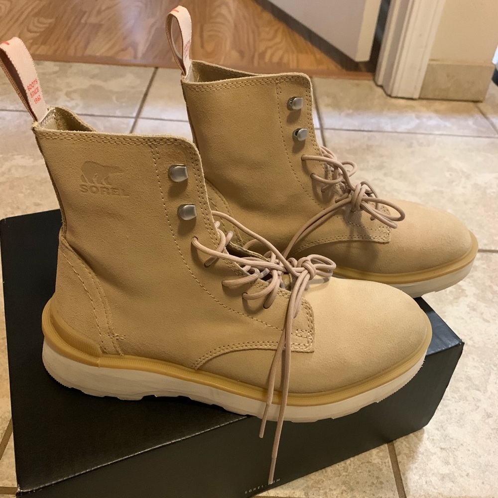 Sorel  Lace-Up Ankle Boots